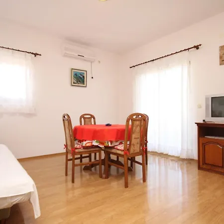 Apartamento By The Sea Razanj, - 8361 *